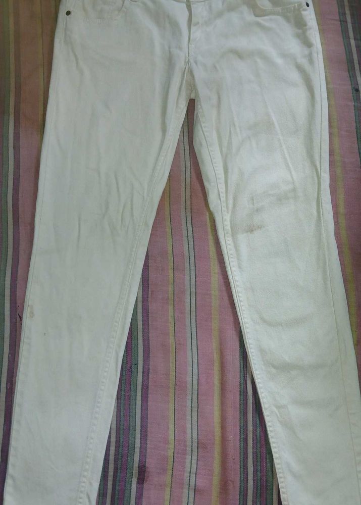 beige Skinny Fit Jeans