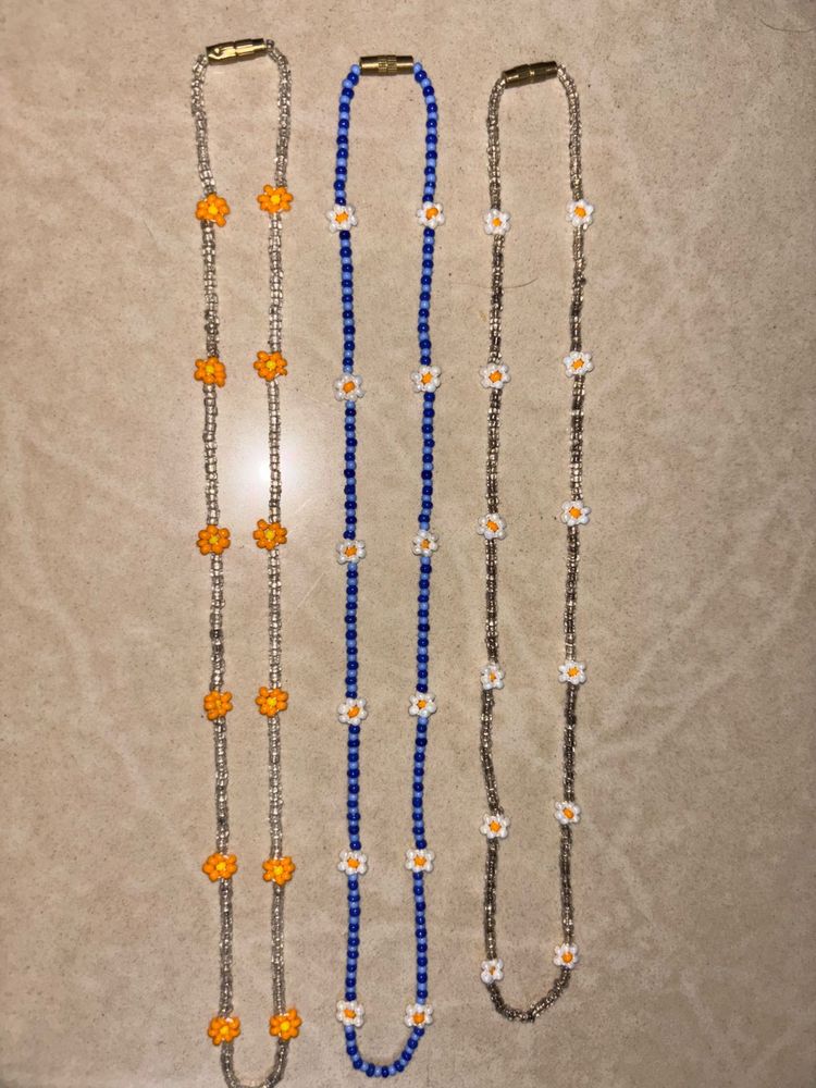 Beaded Daisy Necklaces