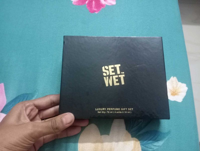 Set Wet Luxury Perfume Gift Se
