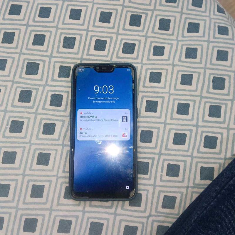 Realme 2 Smartphone