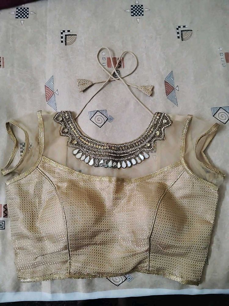 Elegant gold colour blouse 🥻
