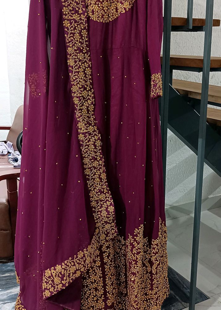 Beautiful Gown For Women With Dupatta