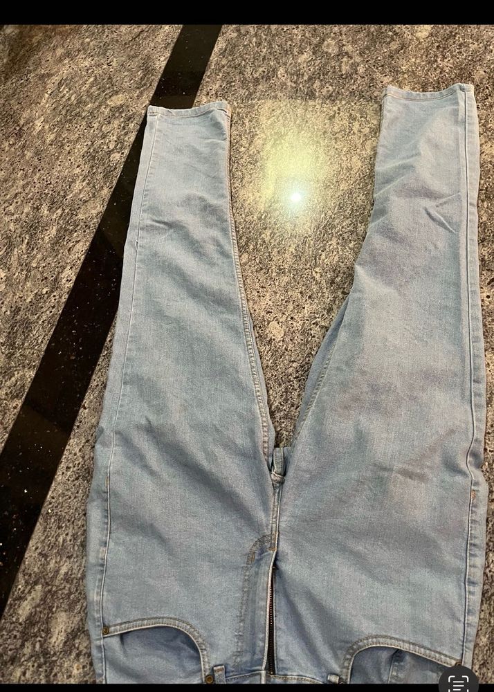Light Wash High-Waisted Jeans