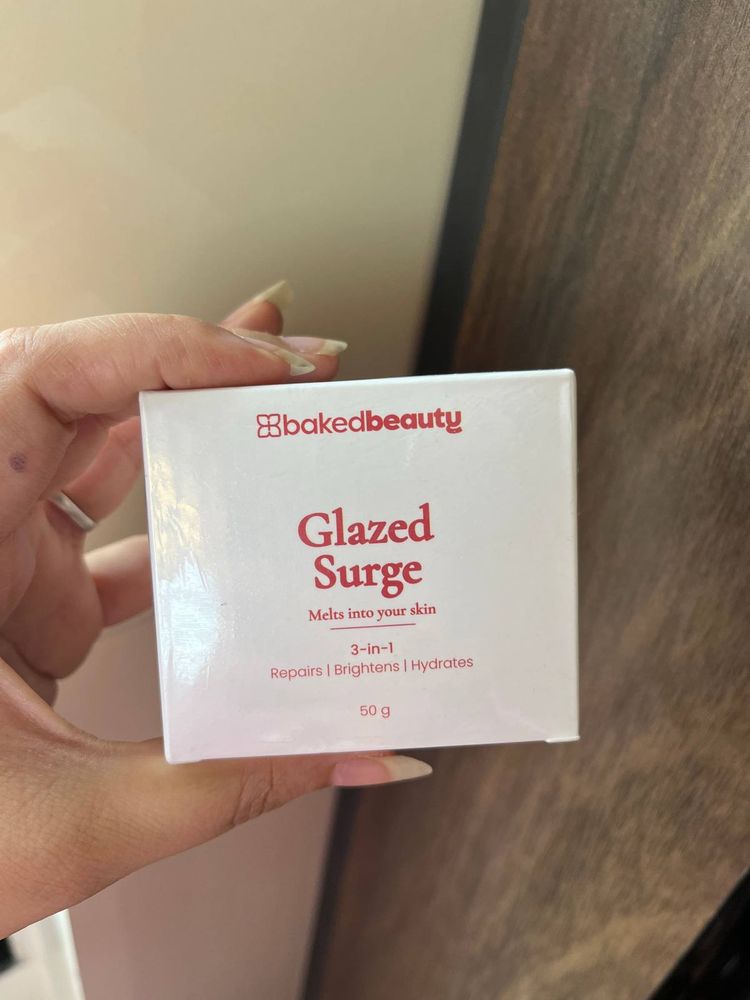 BAKED BEAUTY Visit storeGlazed Surge Gel Moisturiz