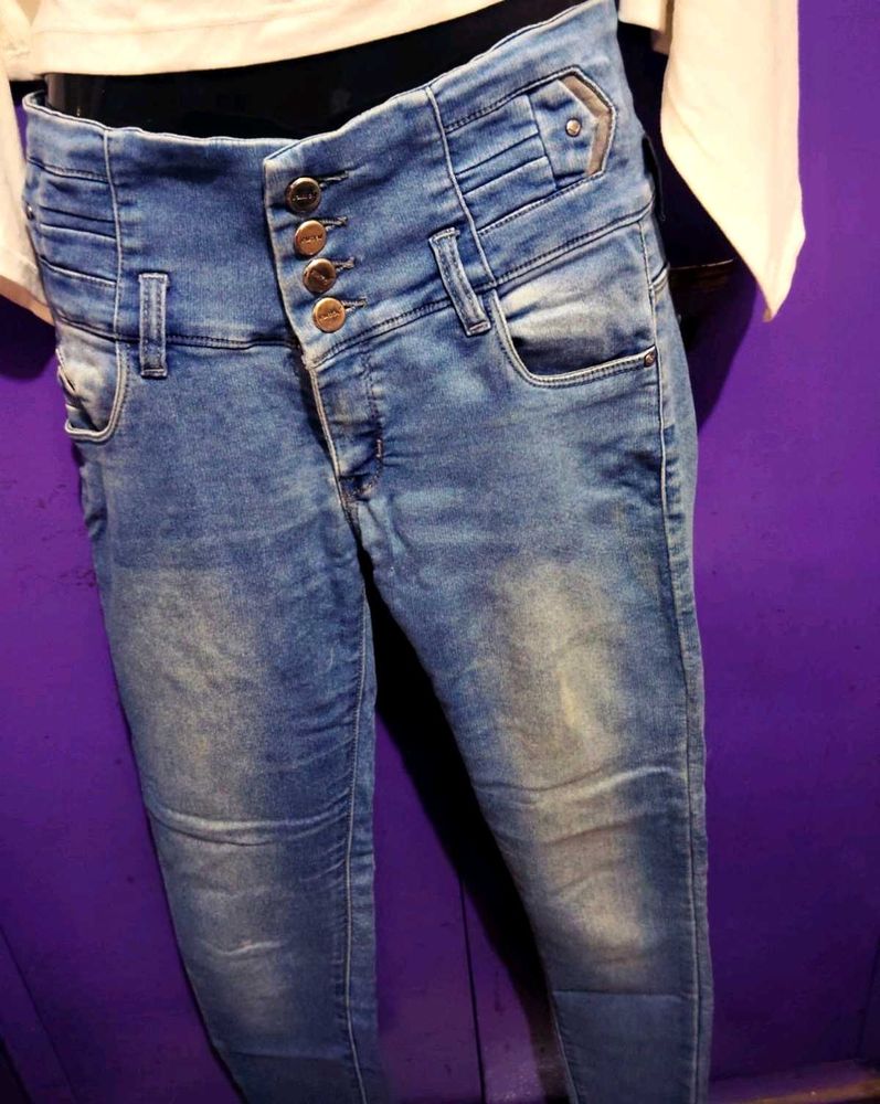 High Waisted Button-Up Jeans