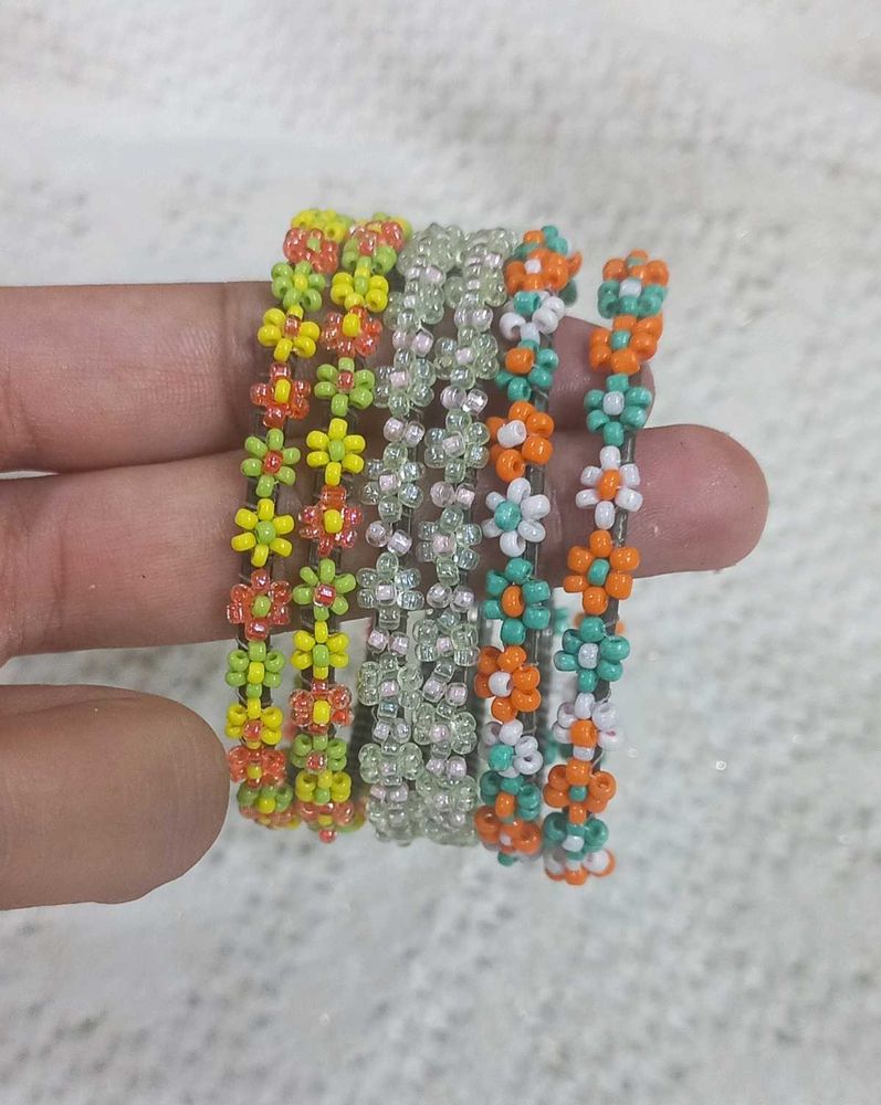 BRAND NEW💐Flower Bangles 🌼 🌸🥀