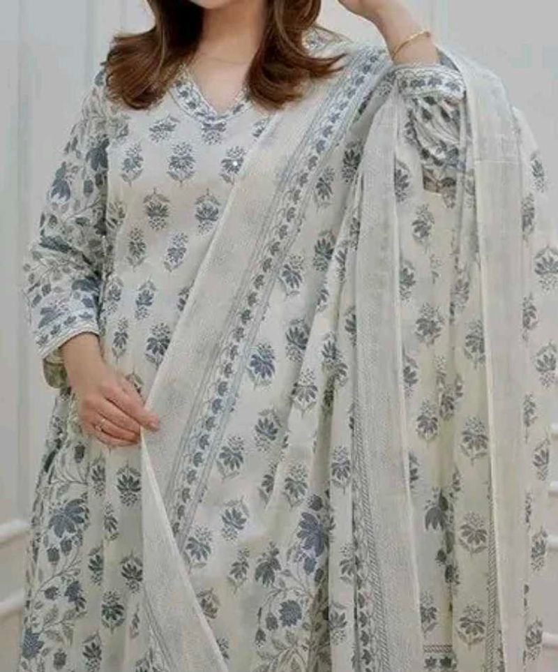 Elegant Floral Print Kurta Set with Dupatta