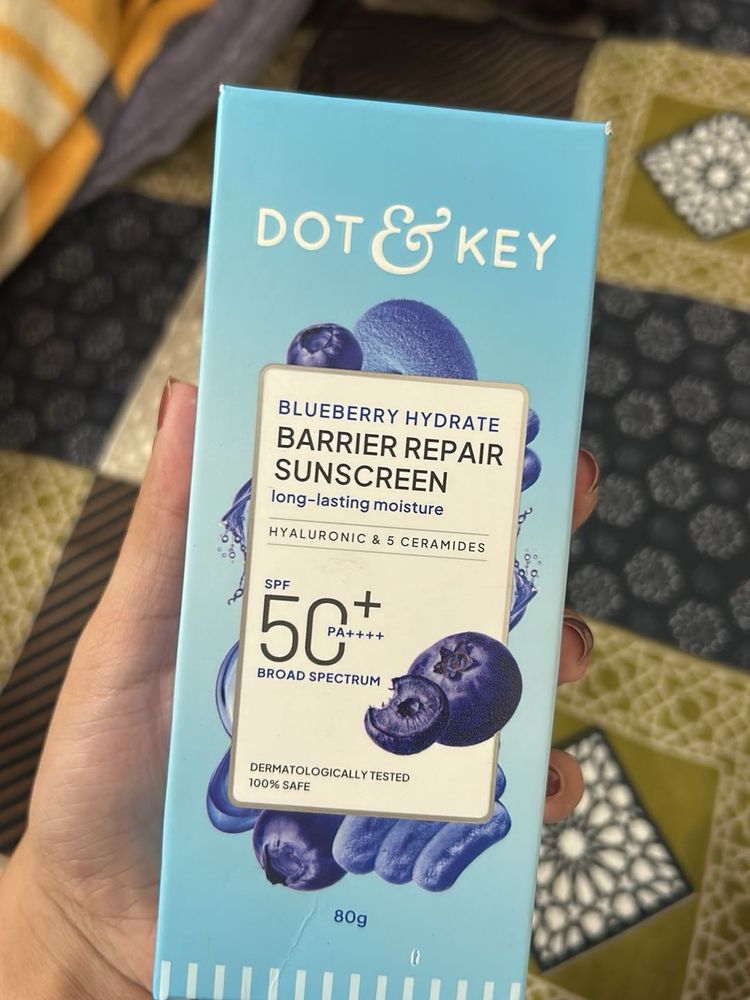 Dot &amp; Key Blueberry Sunscreen SPF 50