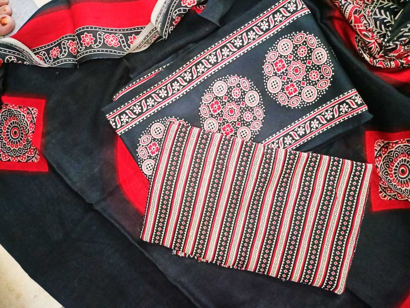 Stylish Black &amp; Red Ethnic Ajrak reyon dress summe