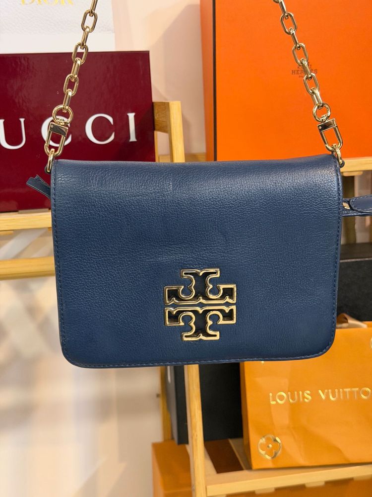 Auth Tory Burch Britten continental Crossbody Bag