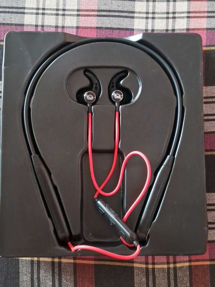 double battery Neckband 1 month backup ekko N06