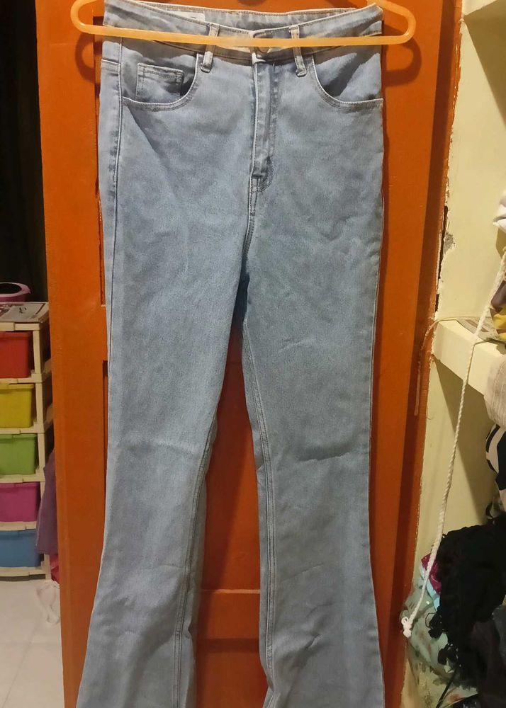 Light Wash Flared Jeans