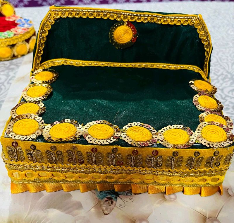 Laddu Gopal Fancy Sinhasan Size,4,5,6,7,8