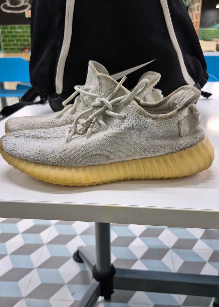 Adidas yeezy 350 v2 ORIGINAL RARE