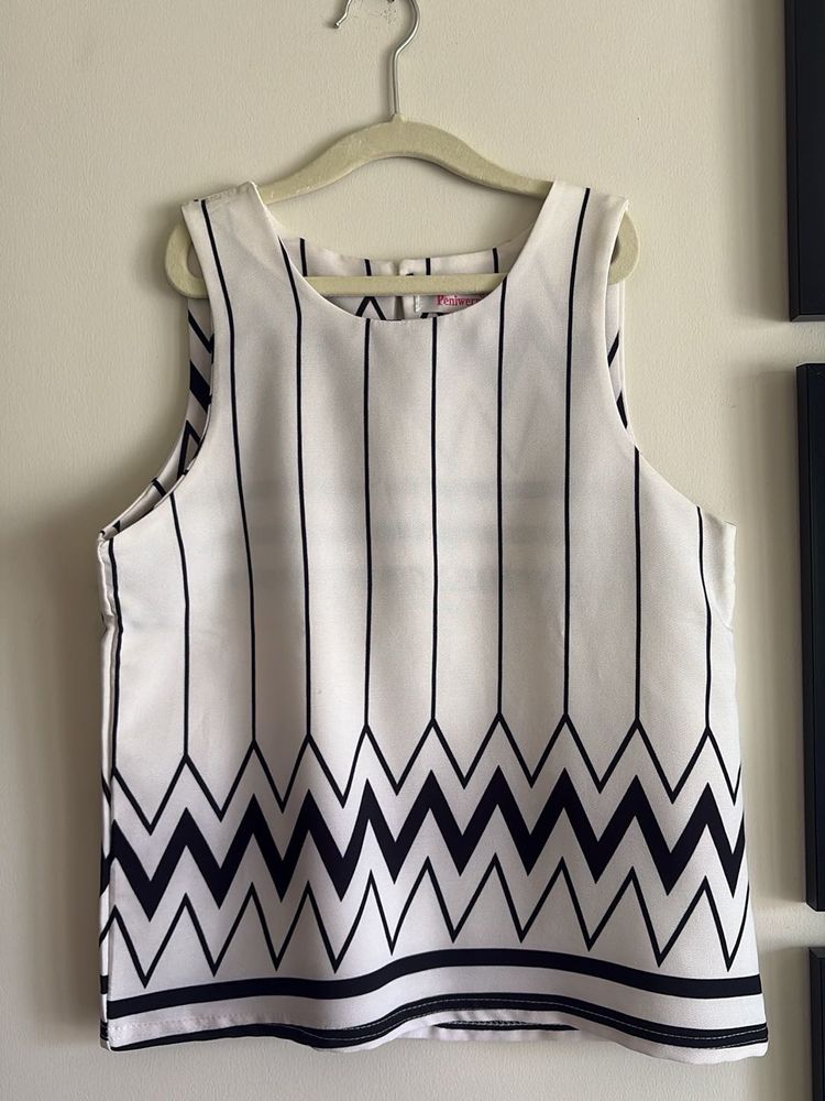 White and Black Geometric Sleevless  Top