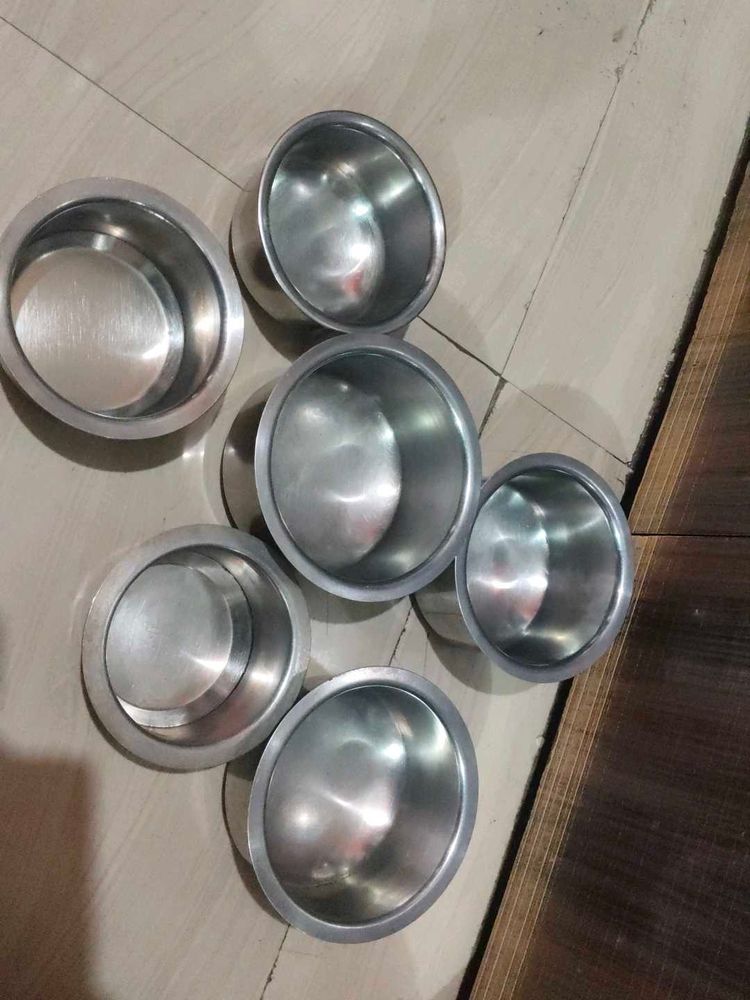 Set of 6 Stainless Steel tapeli