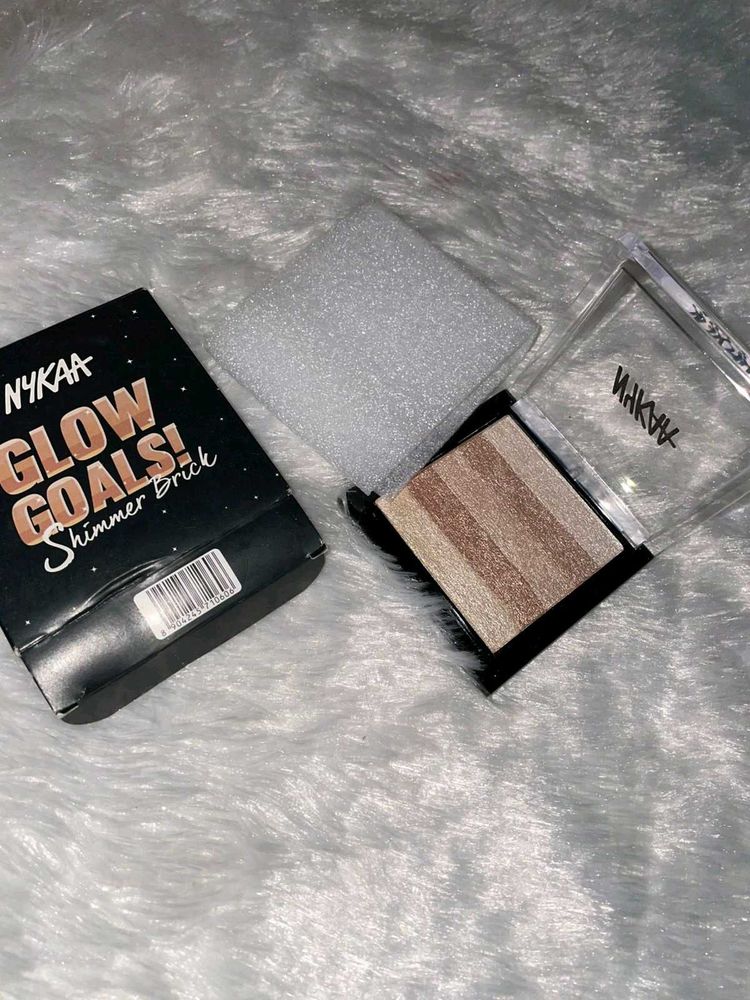 NYKAA Glow Goals Shimmer Brick (good old gold)