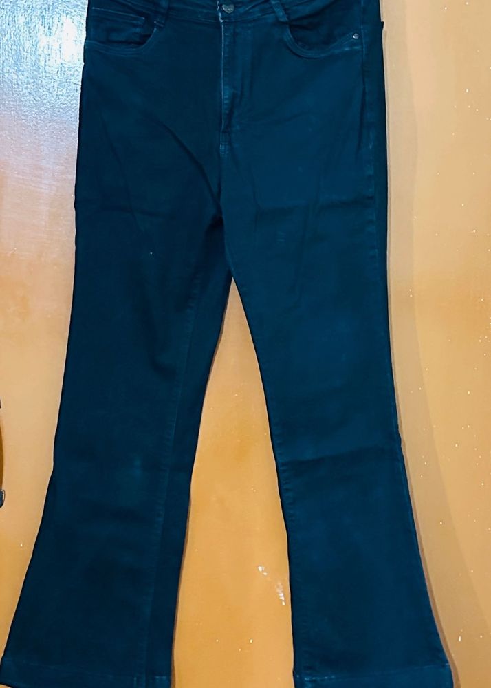 Stylish Black Flare Jeans