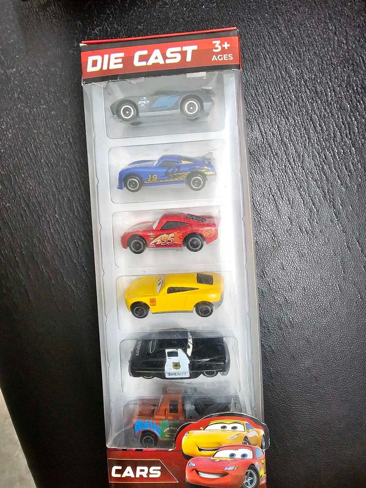 Disney Cars movie set with 6