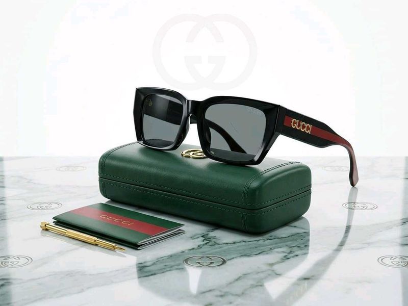 *GUCCI SUNGLASSES* SHOWROOM ARTICLE*PREMIUM
