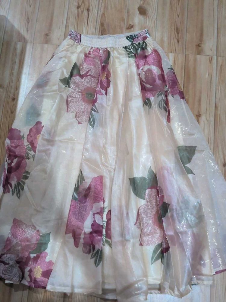 Flowy Floral Print Maxi Skirt