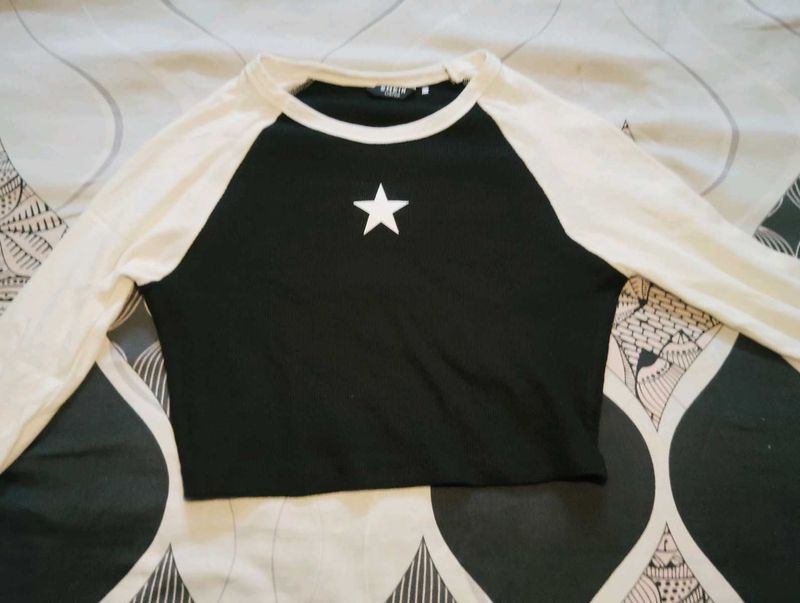 Black &amp; White Star Long Sleeve Top