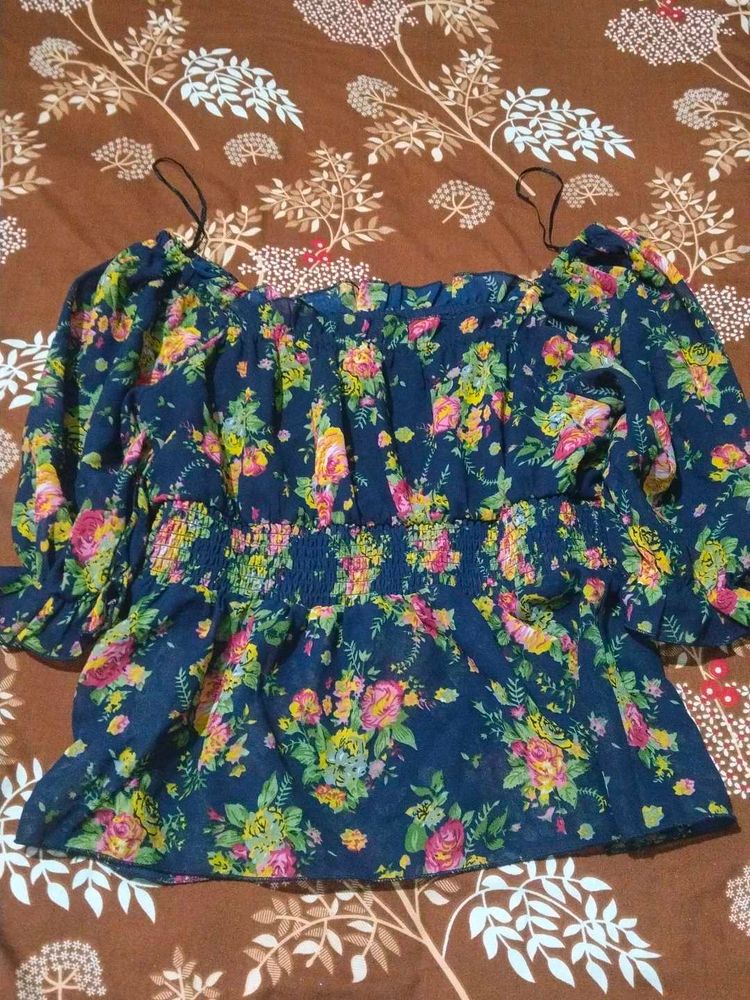 Off-Shoulder Floral Puff Sleeve Top