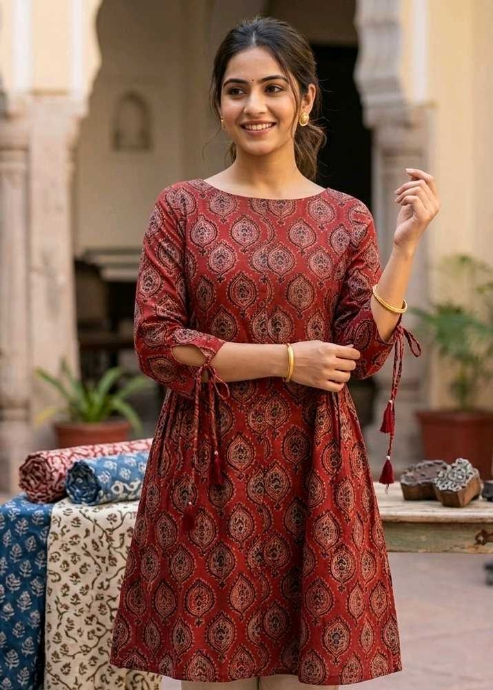 Maroon Printed Kurta