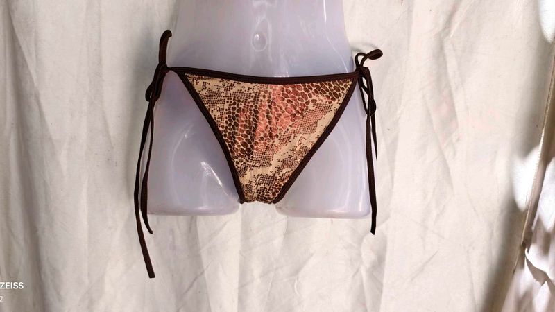 411124. Snake Print Tie-Side Bikini Bottom