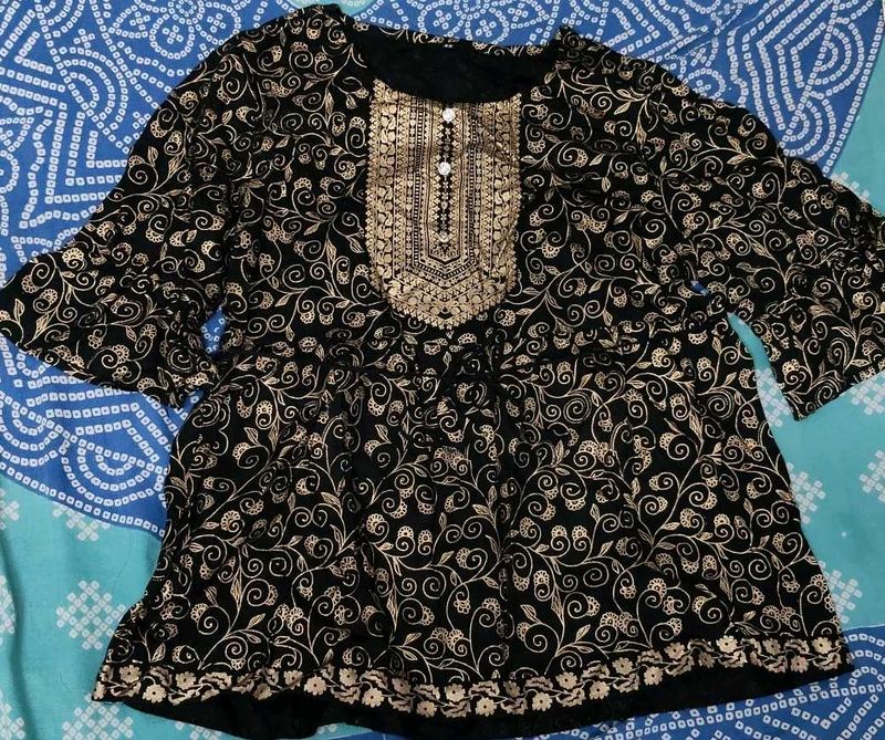 Black And Golden Floral Print Kurta
