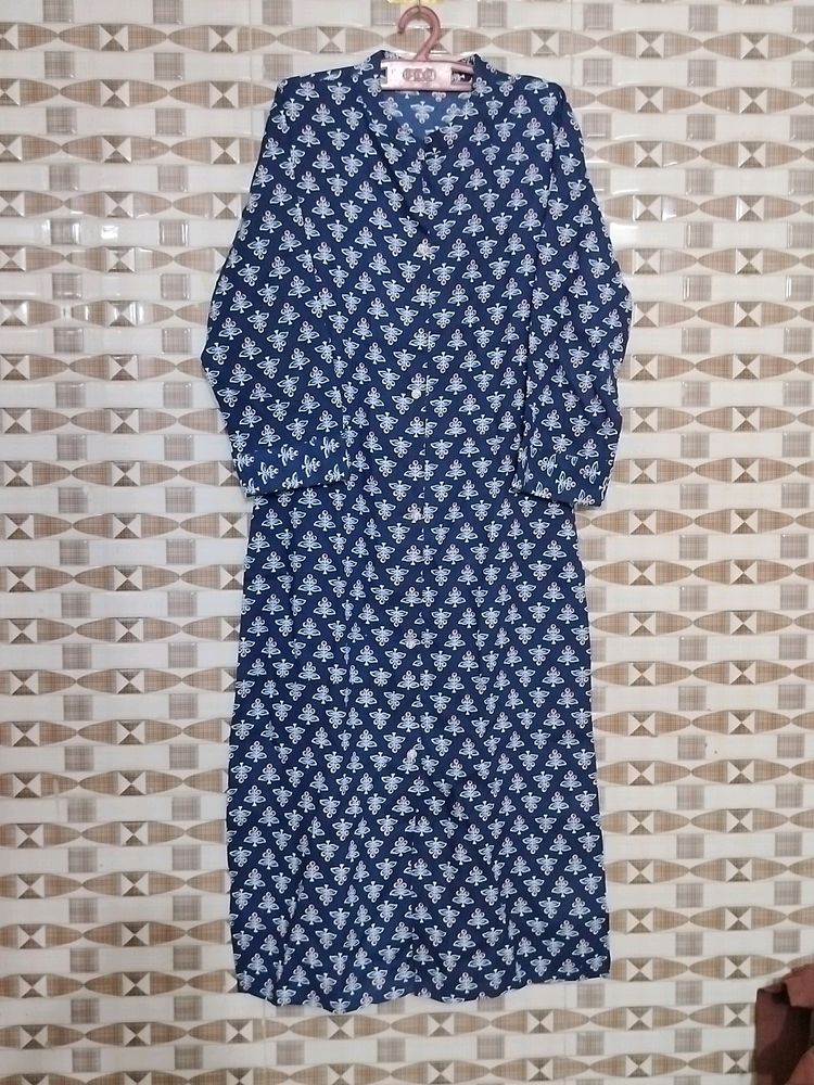 Blue &amp; White Floral Print Kurti