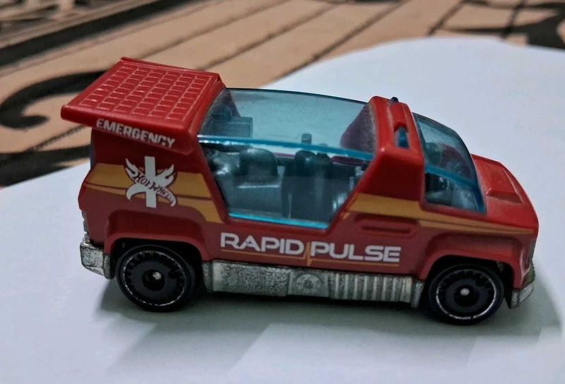 Hot Wheels Rapid Pulse Emergency Vehicle