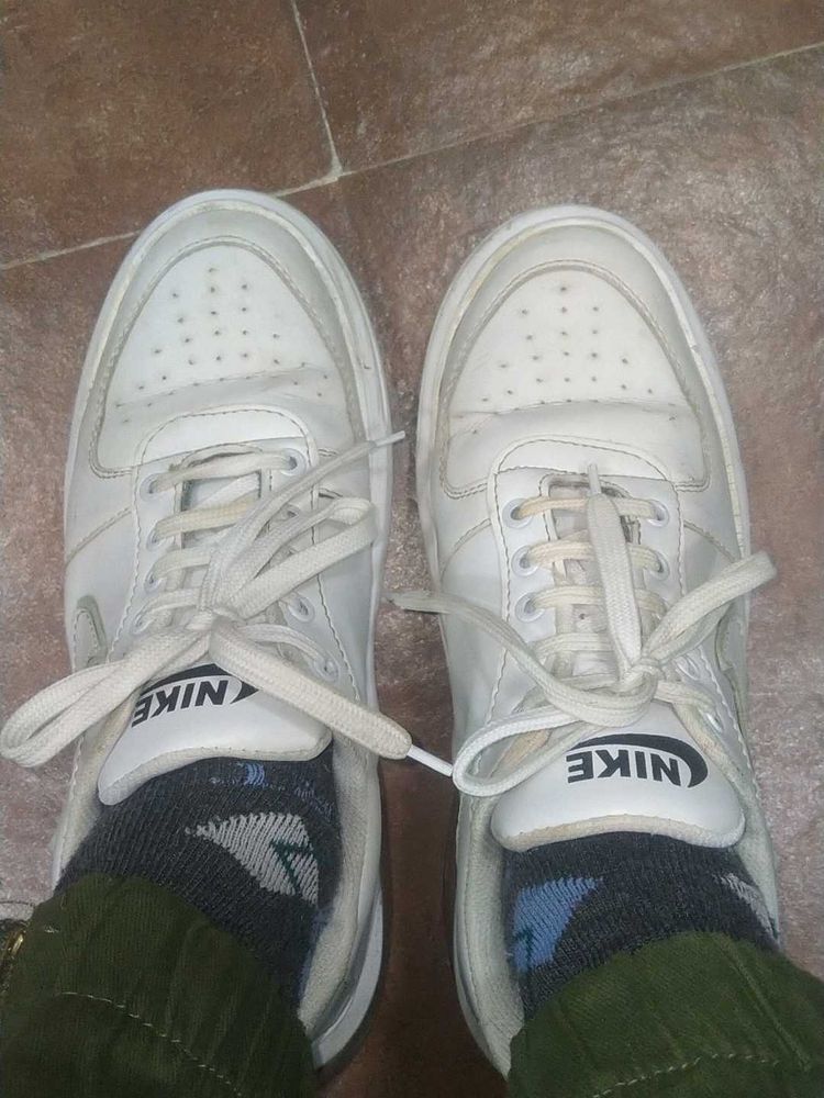 Nike White Casual Sneakers