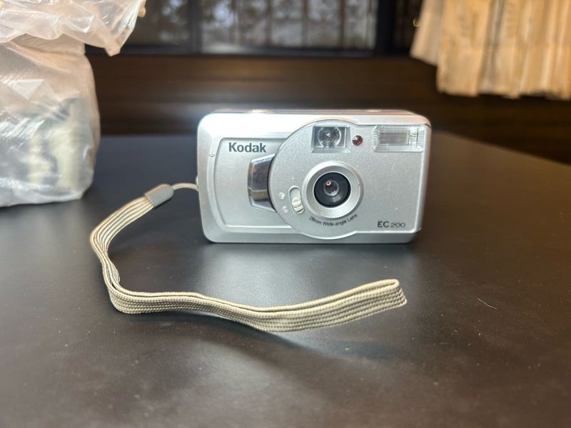 Vintage Kodak EC 200 Film Camera  antique