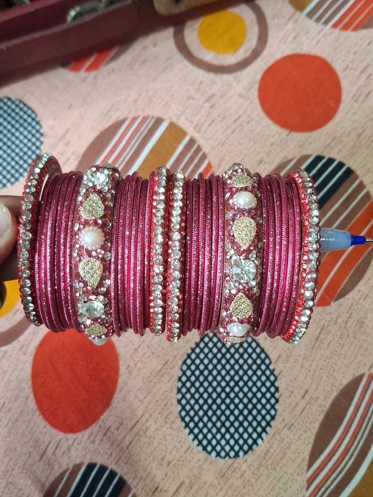 Stunning Pink Bangle Set