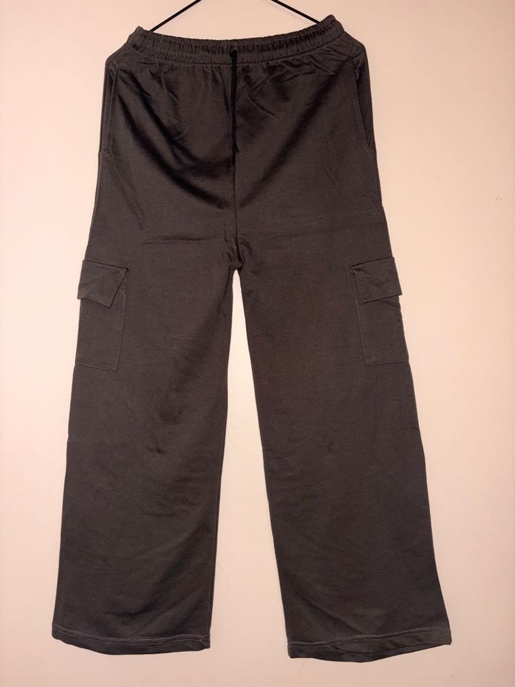 Stylish Wide Leg Cargo Pants