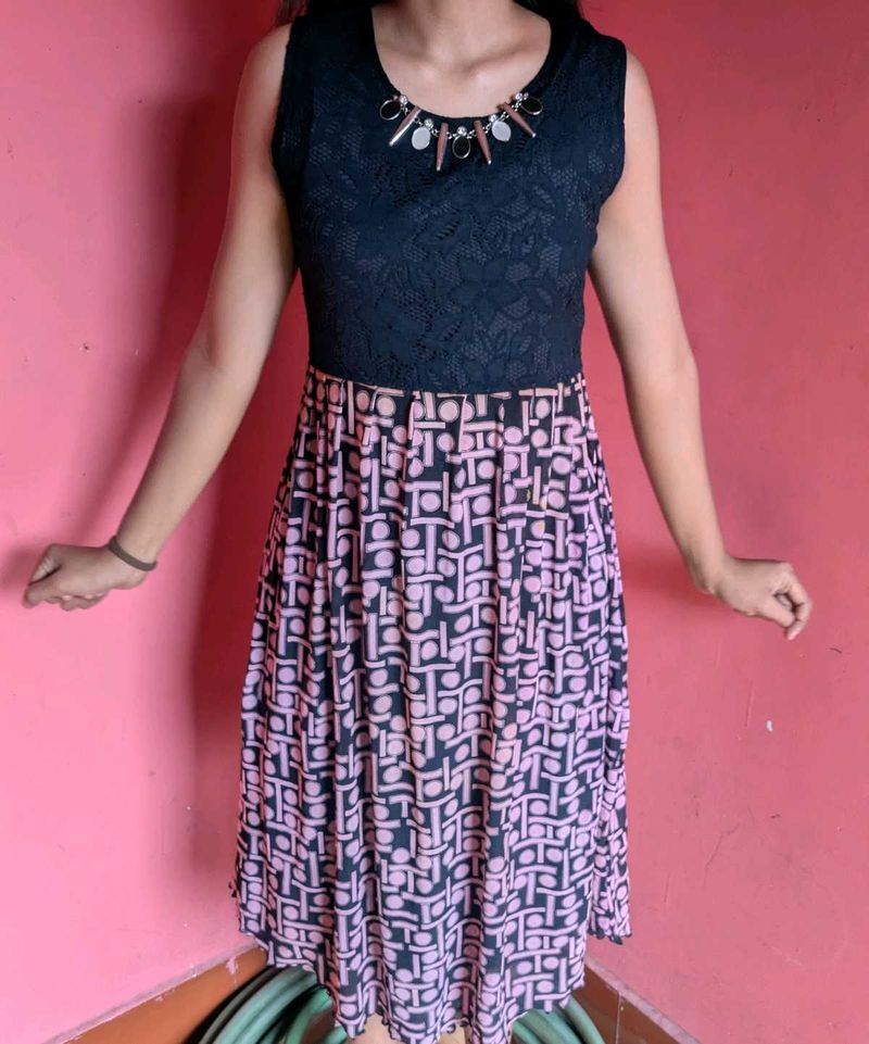 Stylish Sleeveless Dress