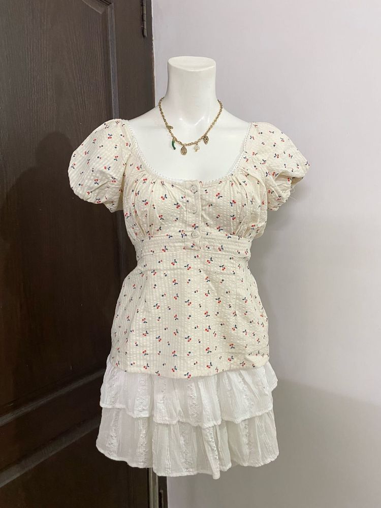 Floral Puff Sleeve Button-Up Top