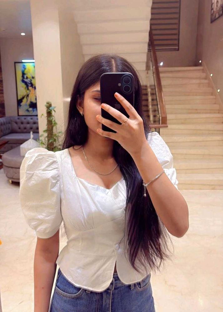 White Puff Sleeve Top