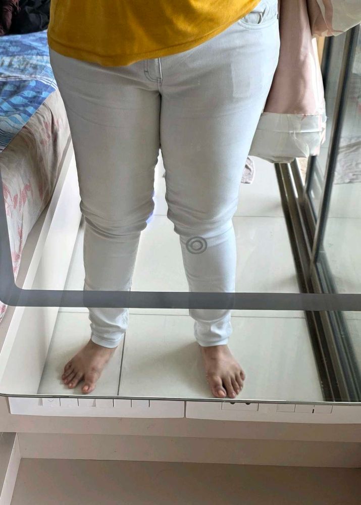 Lightest sky blue Jeans