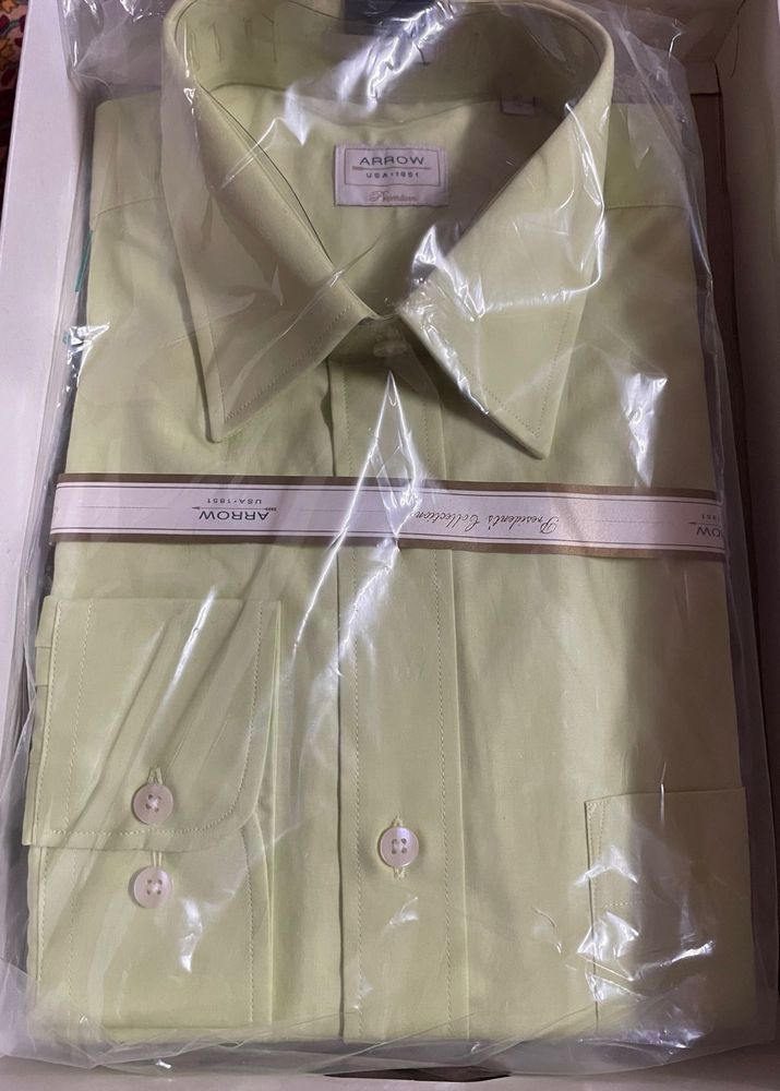Arrow Men's Lemon Green Dress Shirt