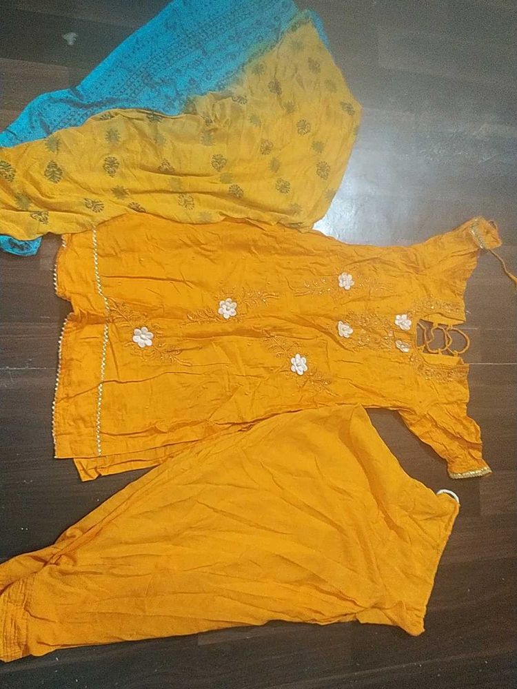 Beautiful Yellow Kurta Set