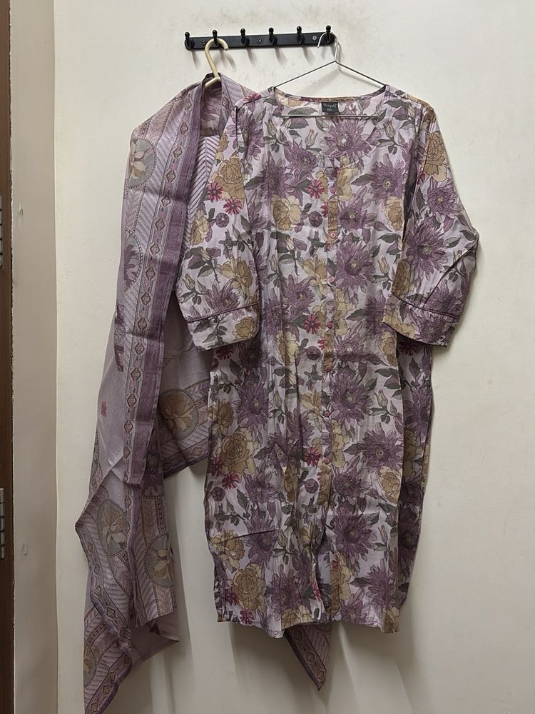 Floral Printed Kurta Set with pant and Dupatta