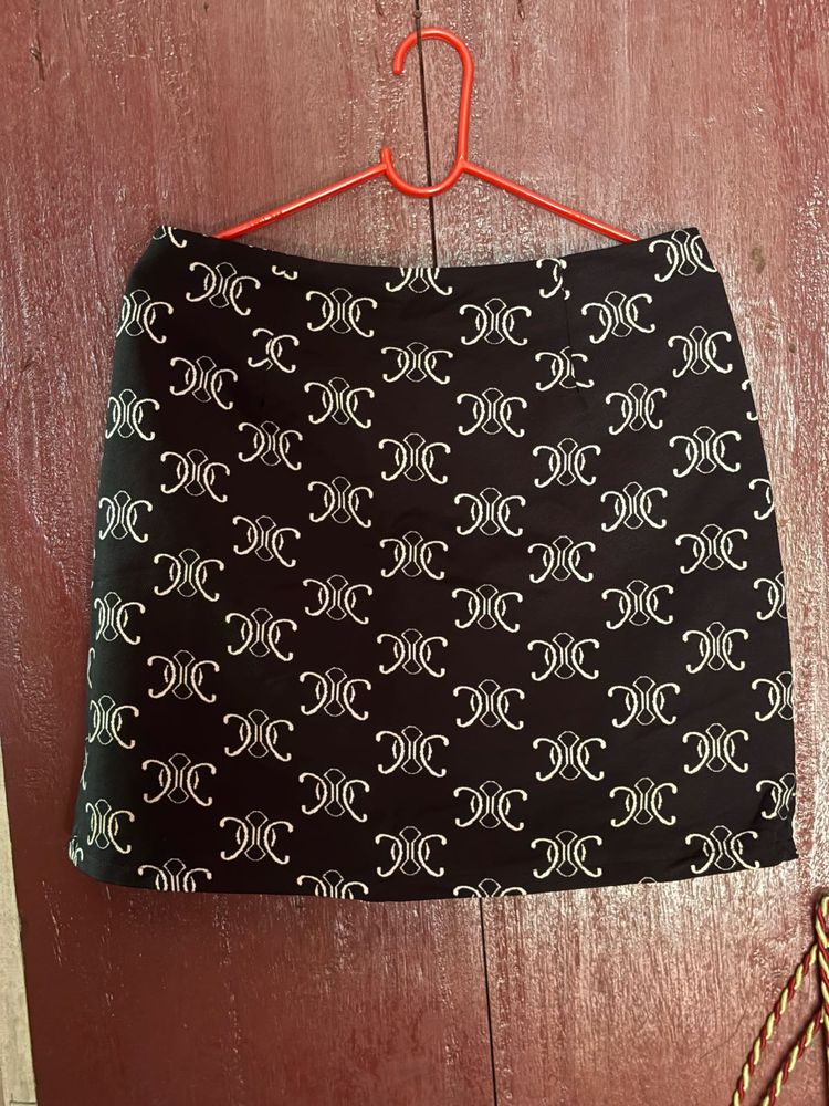 black skirt