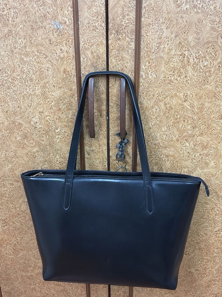 Chic Black Tote Bag