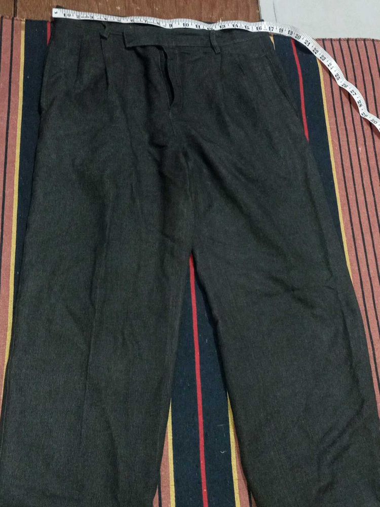 Combo of 2 Men's Casual Pants (Green &amp; Charcoal Gr