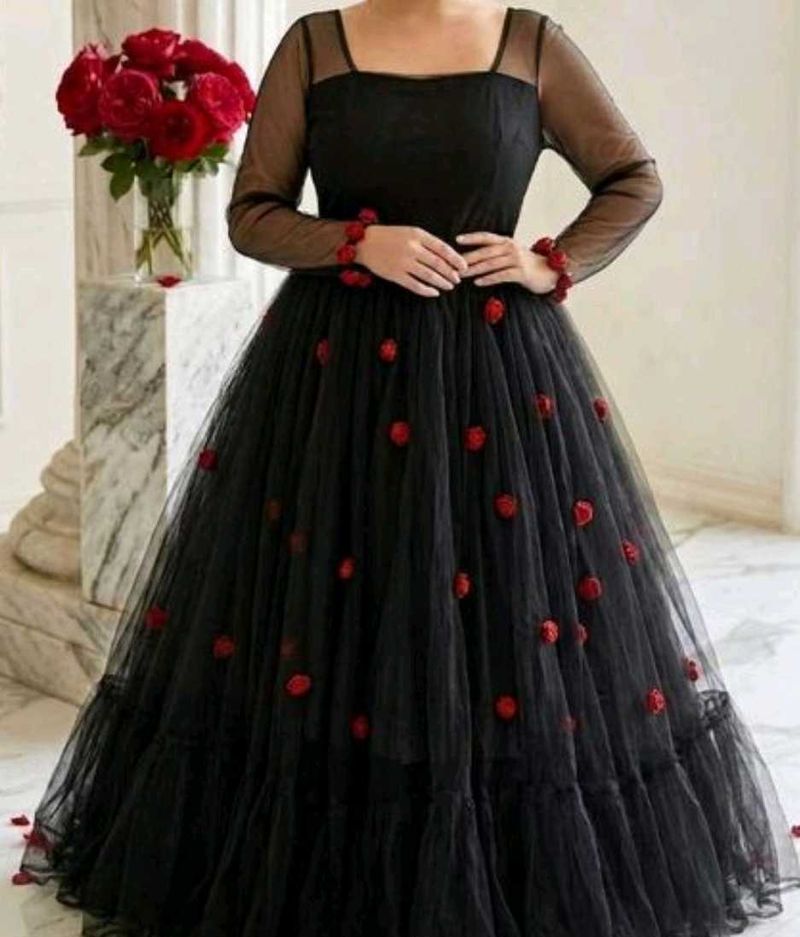 Elegant Black Tulle Gown with Red Roses