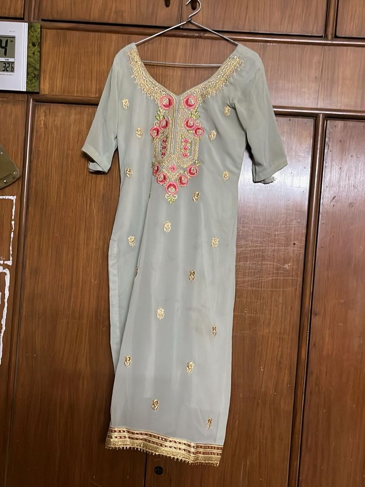 Embroidered Kurta Set