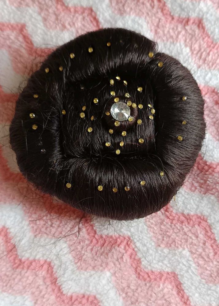 Sparkling Hair Bun Maker