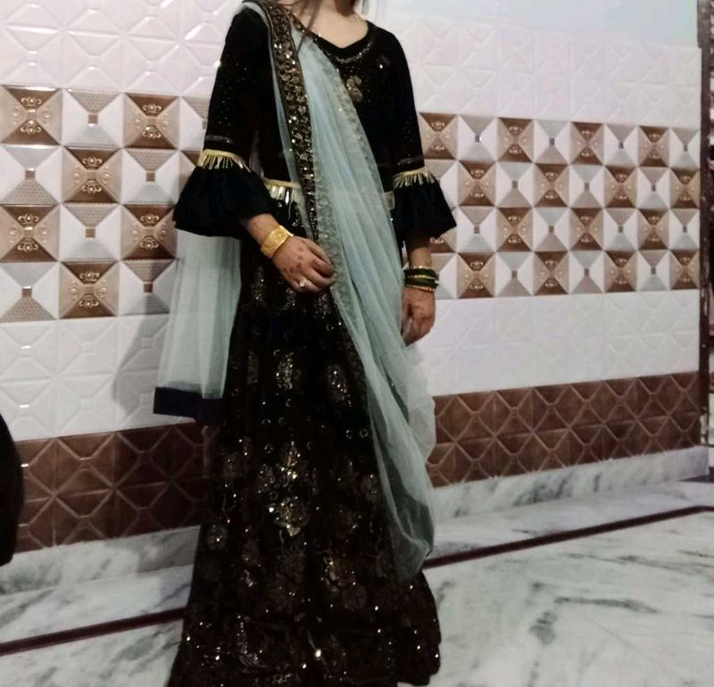 Emerald geen velvet lehenga choli